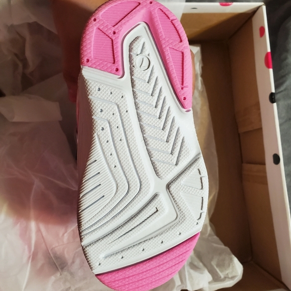 Minnie mouse snow boots - Picture 2 of 3
